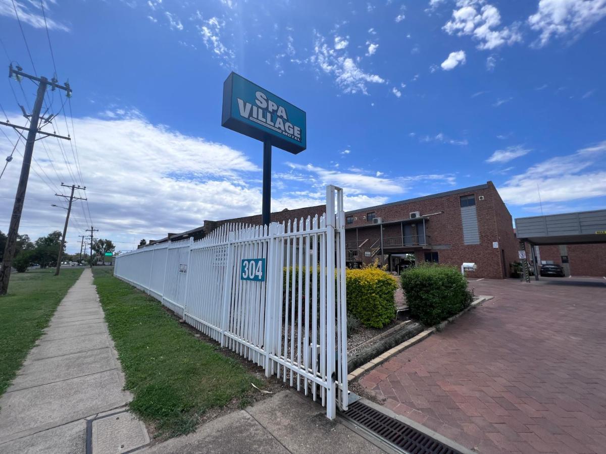 Spa Village Travel Inn Moree Exterior photo