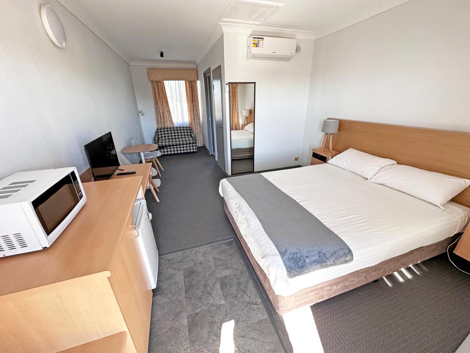 Spa Village Travel Inn Moree Room photo